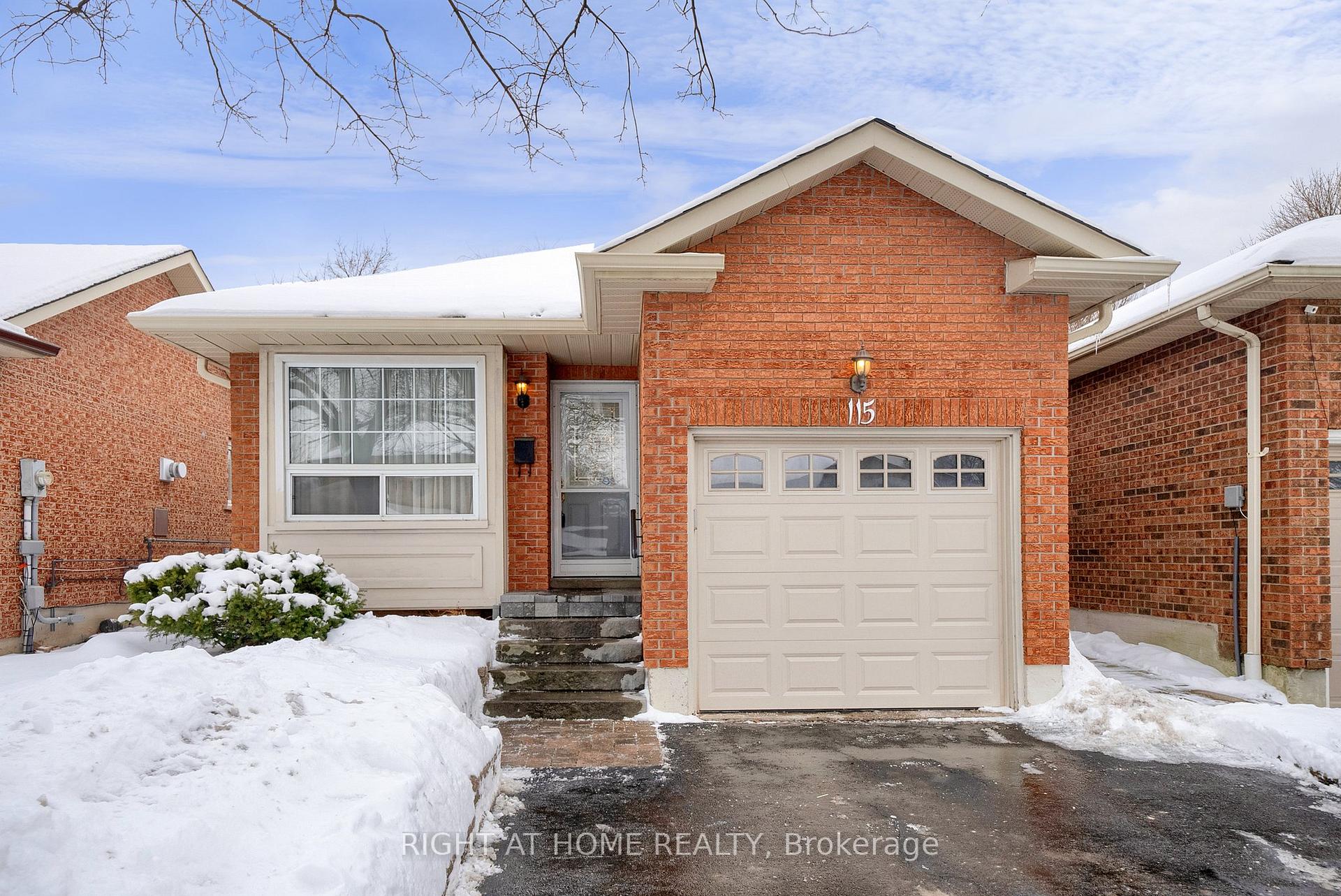 Photo 40 of 115 Ribblesdale Drive, Whitby, Pringle Creek — HOMEH
