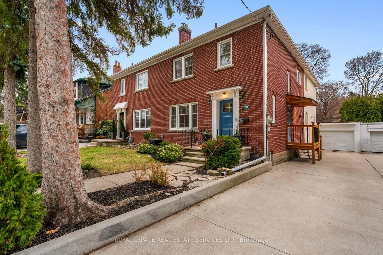 Photo 2 of 326 Indian Grove, Toronto, High Park North — HOMEH