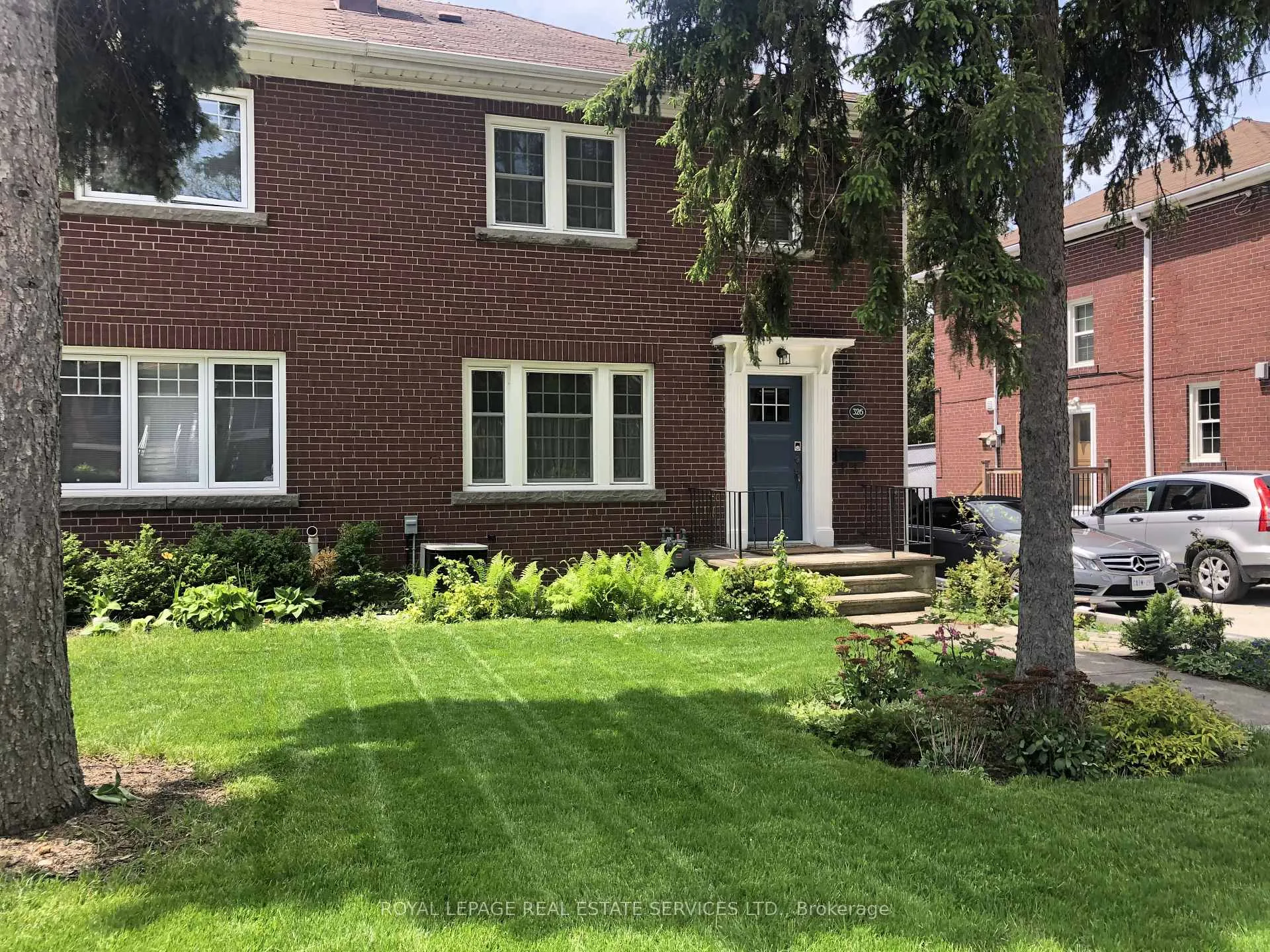 Photo 4 of 326 Indian Grove, Toronto, High Park North — HOMEH