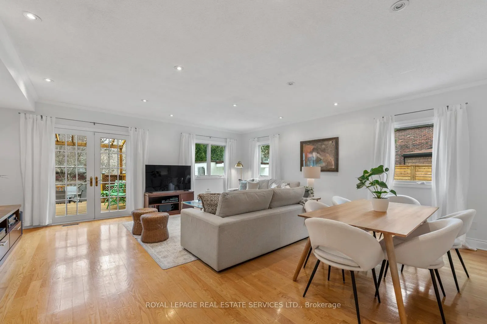 Photo 12 of 326 Indian Grove, Toronto, High Park North — HOMEH