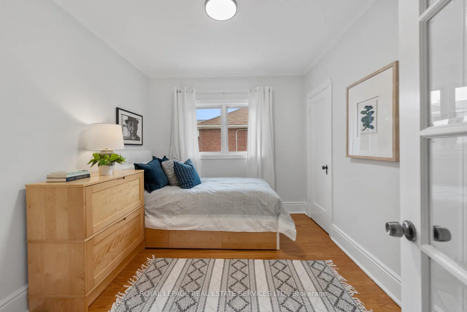 Photo 26 of 326 Indian Grove, Toronto, High Park North — HOMEH