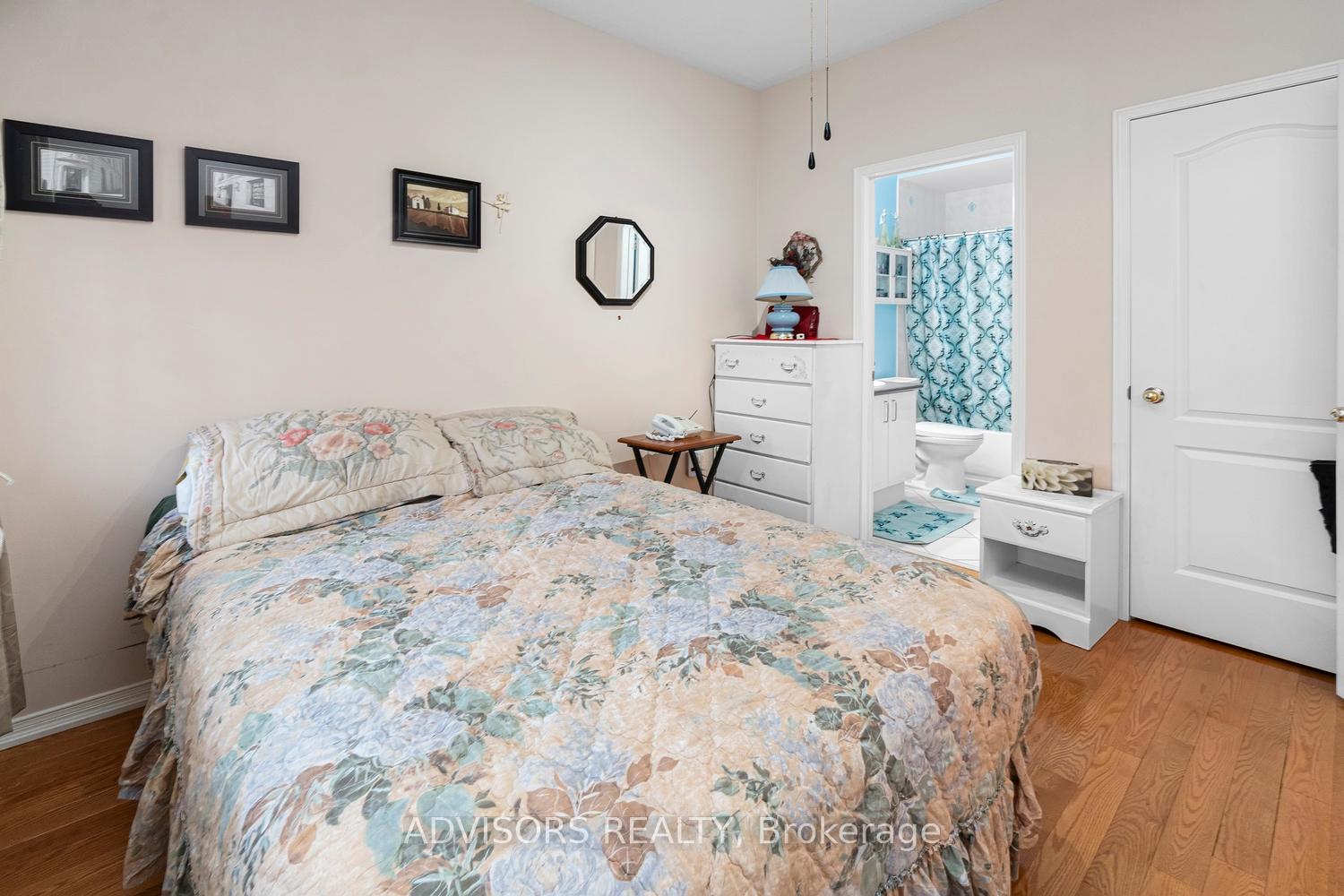 Photo 7 of 35 Northern Dancer Drive, Oshawa, Windfields — HOMEH