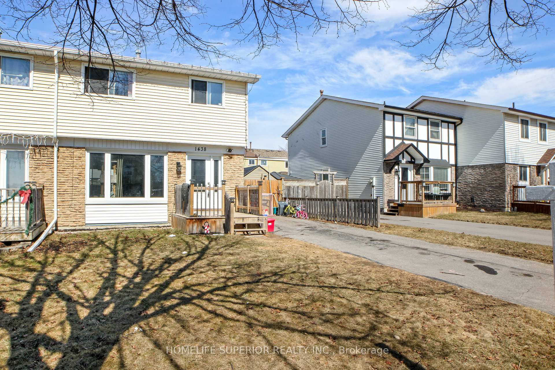 Photo 2 of 1438 Fenelon Crescent, Oshawa, Lakeview — HOMEH