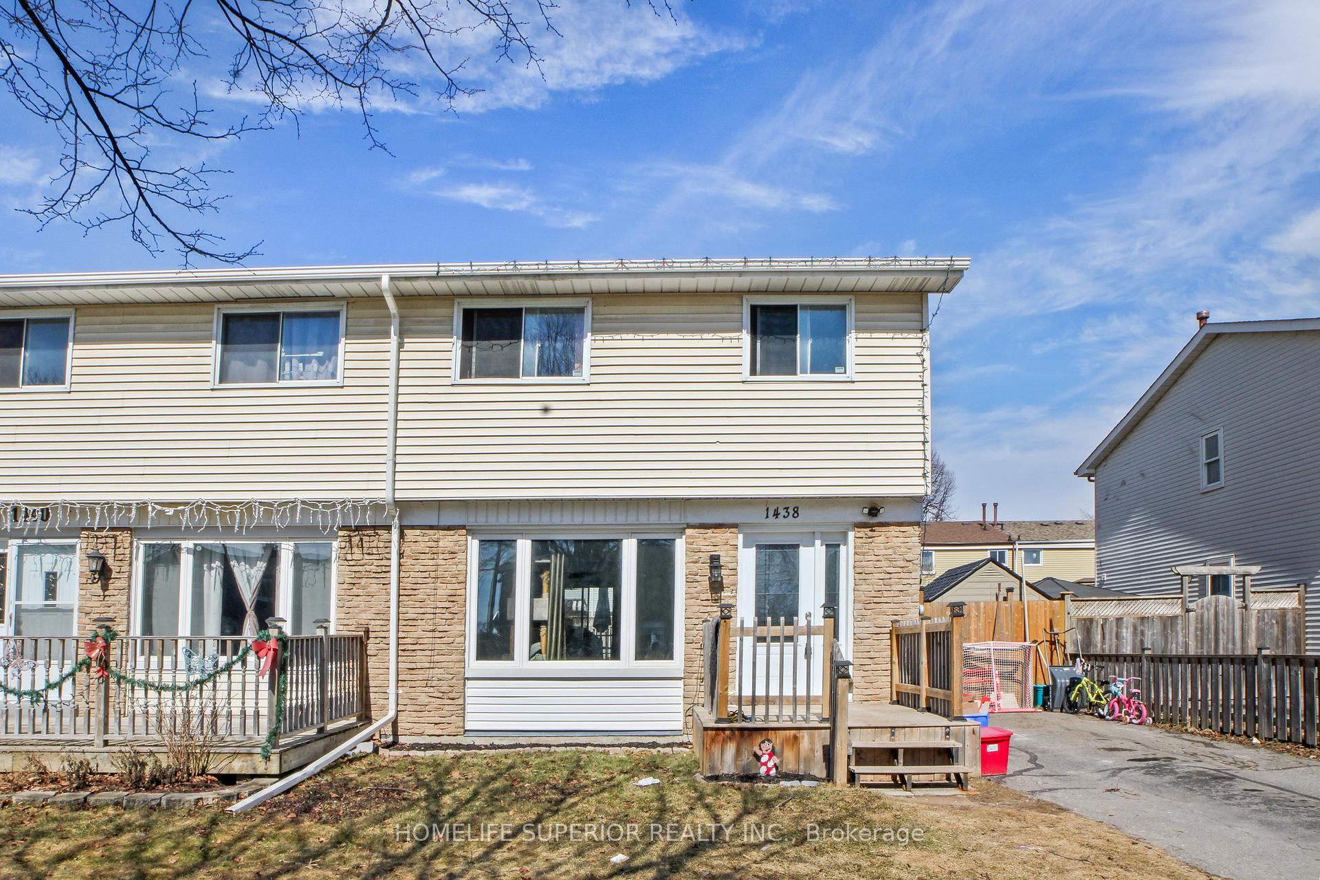 Photo 3 of 1438 Fenelon Crescent, Oshawa, Lakeview — HOMEH