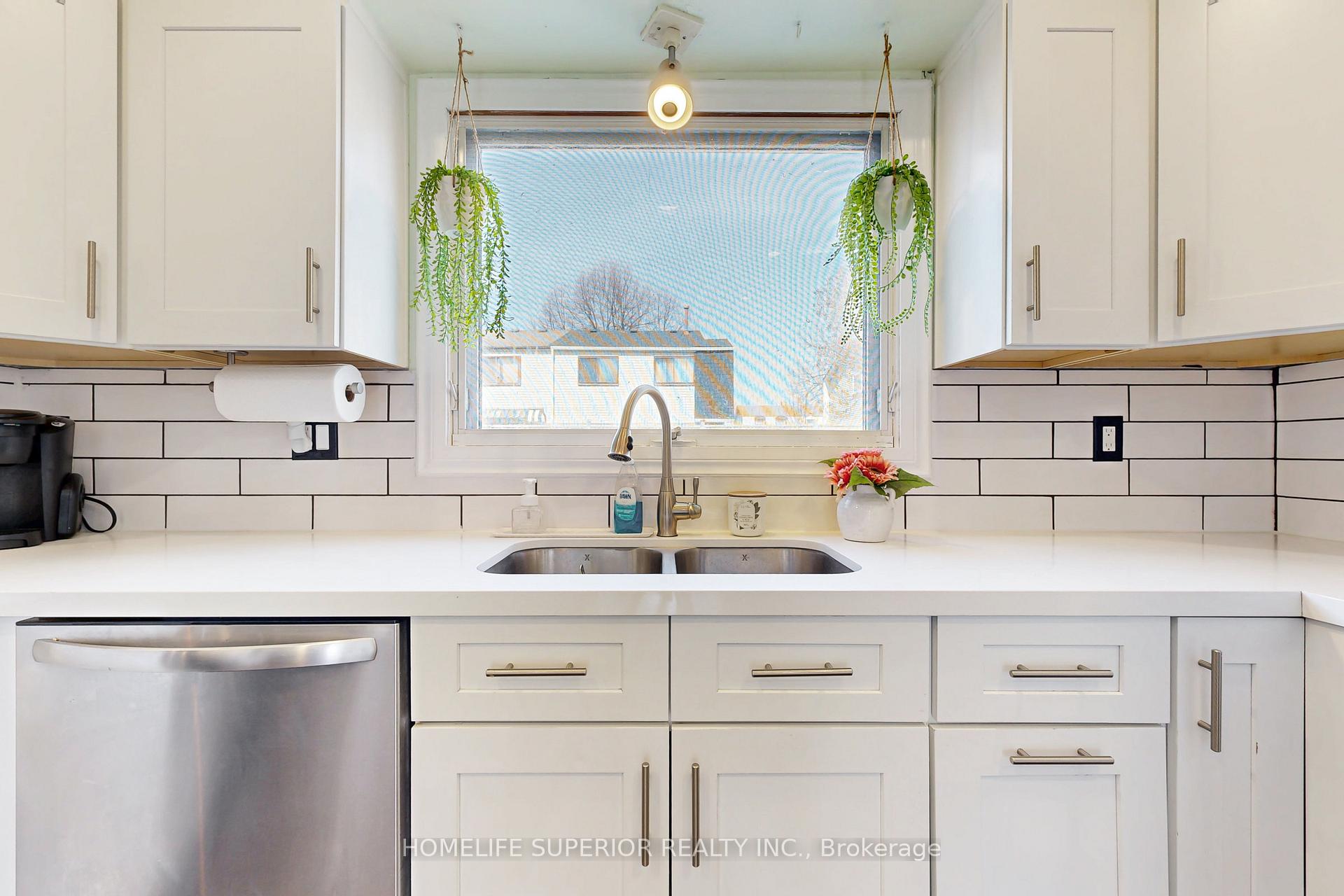 Photo 19 of 1438 Fenelon Crescent, Oshawa, Lakeview — HOMEH