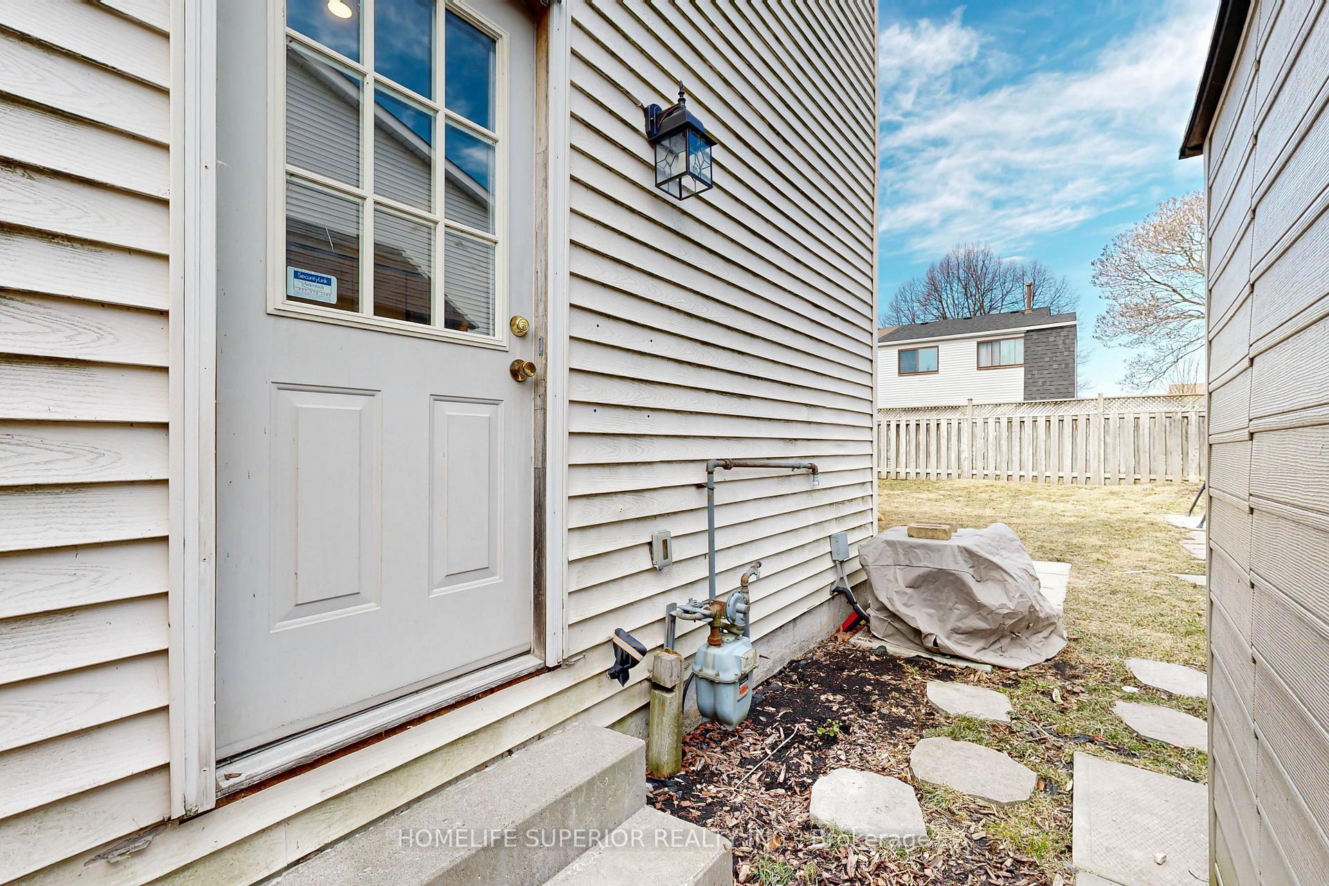 Photo 44 of 1438 Fenelon Crescent, Oshawa, Lakeview — HOMEH