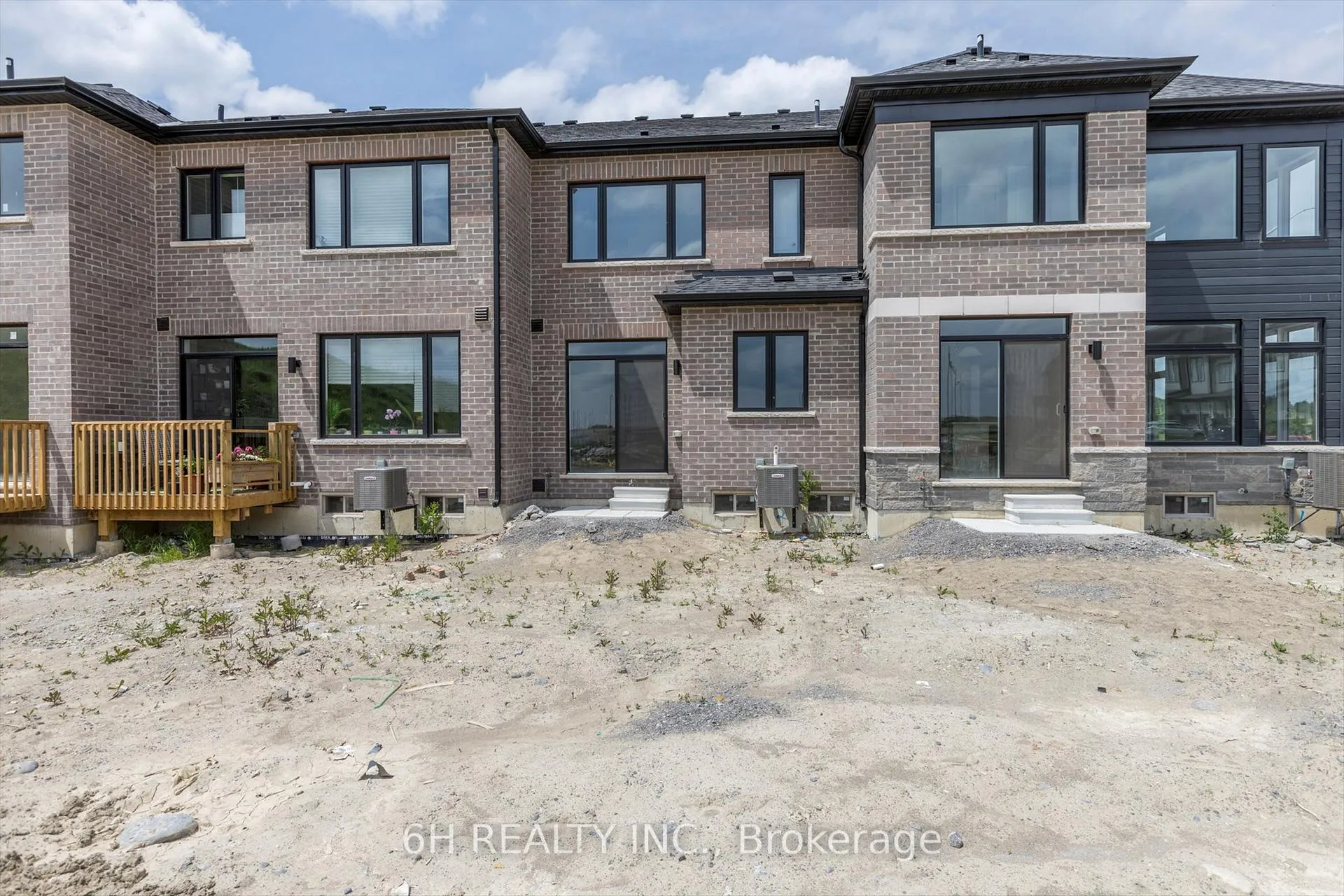 Photo 43 of 145 Pike Street, Peterborough, Monaghan Ward 2 — HOMEH