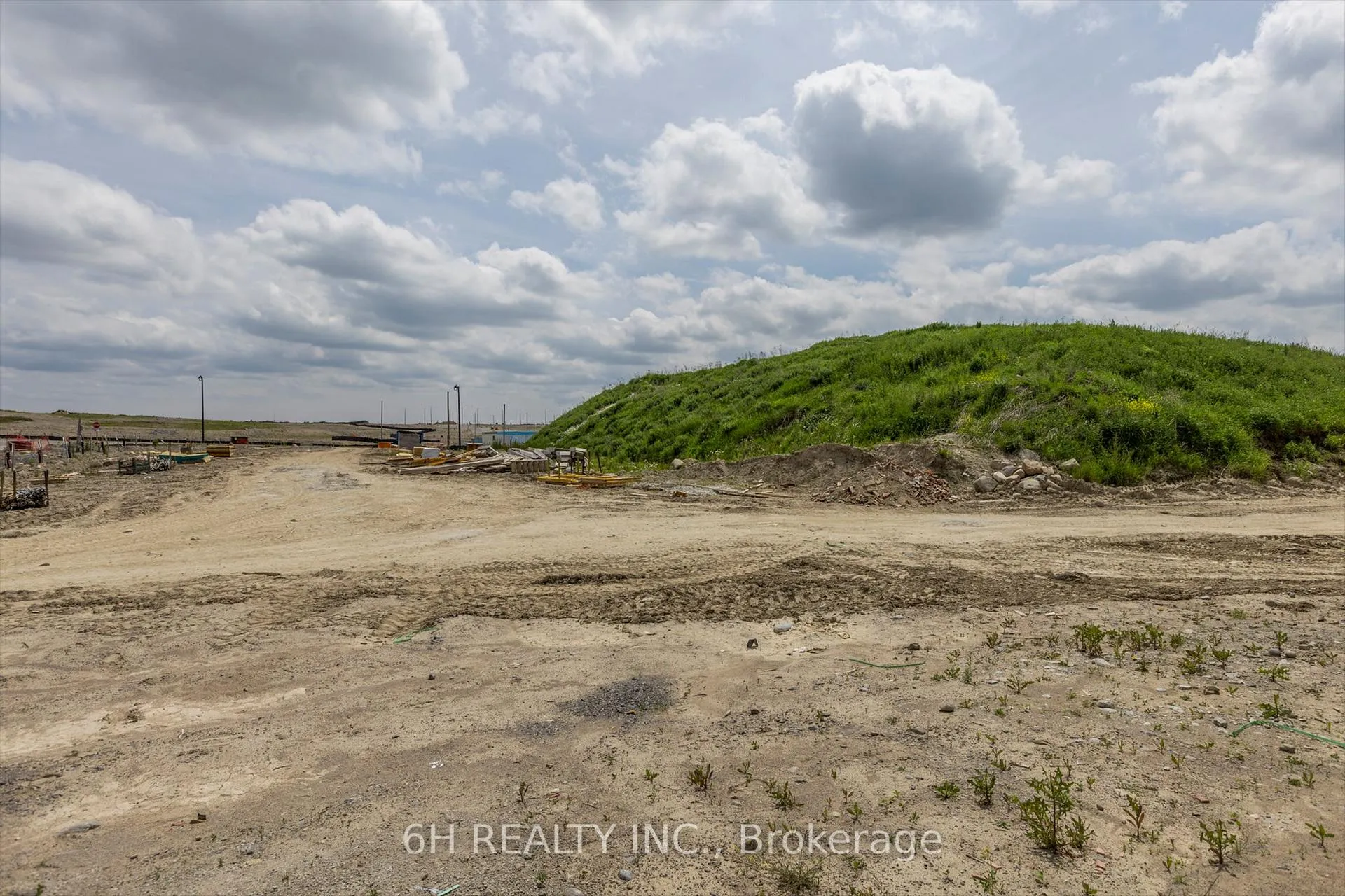 Photo 47 of 145 Pike Street, Peterborough, Monaghan Ward 2 — HOMEH