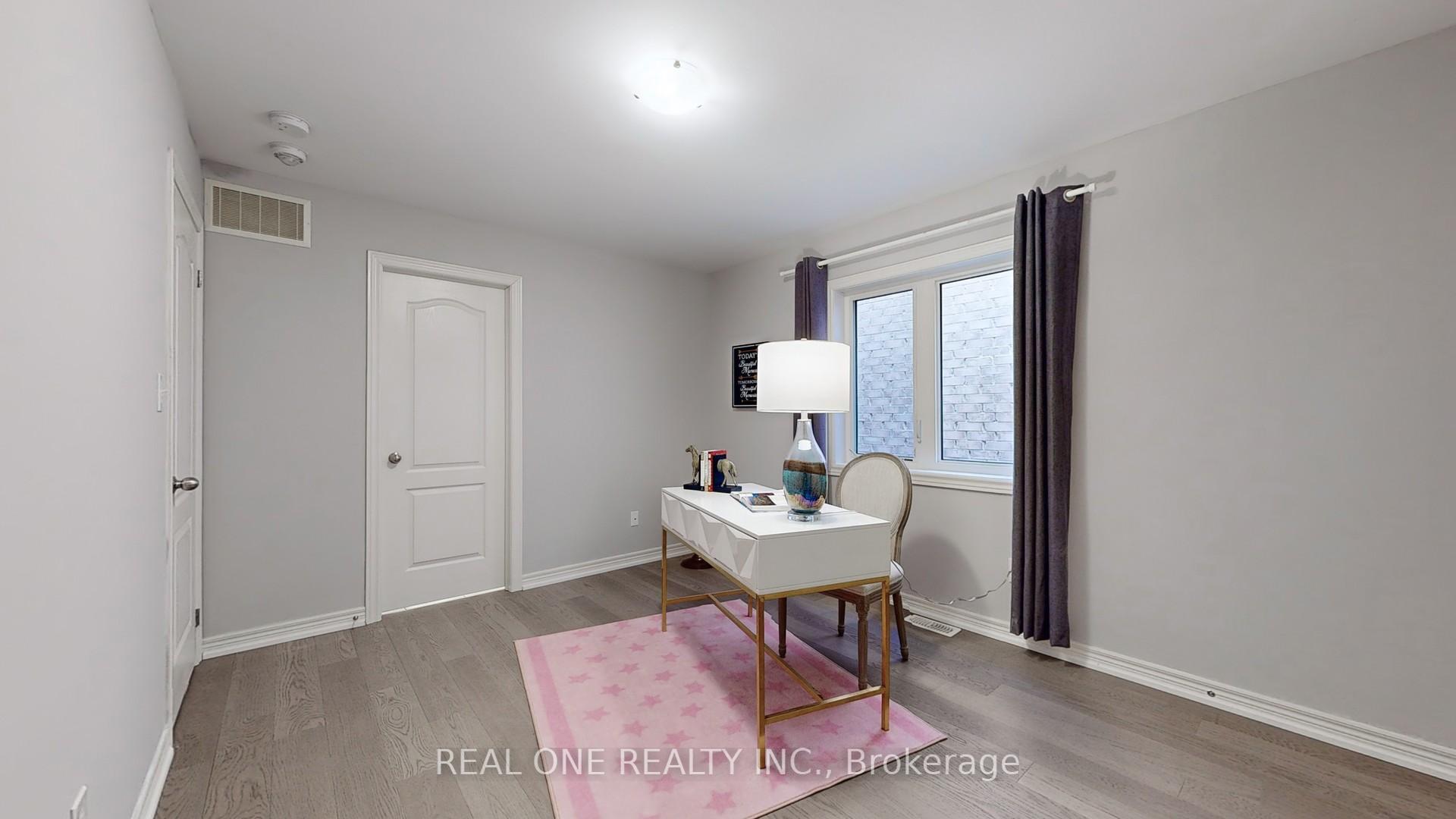 Photo 35 of 305 Windfields Farm Drive W, Oshawa, Windfields — HOMEH