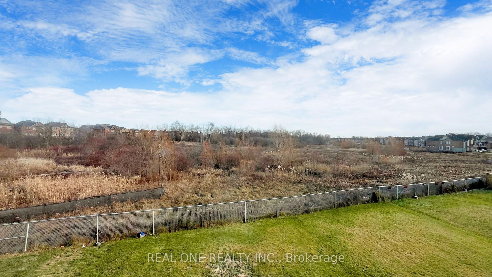 Photo 39 of 305 Windfields Farm Drive W, Oshawa, Windfields — HOMEH