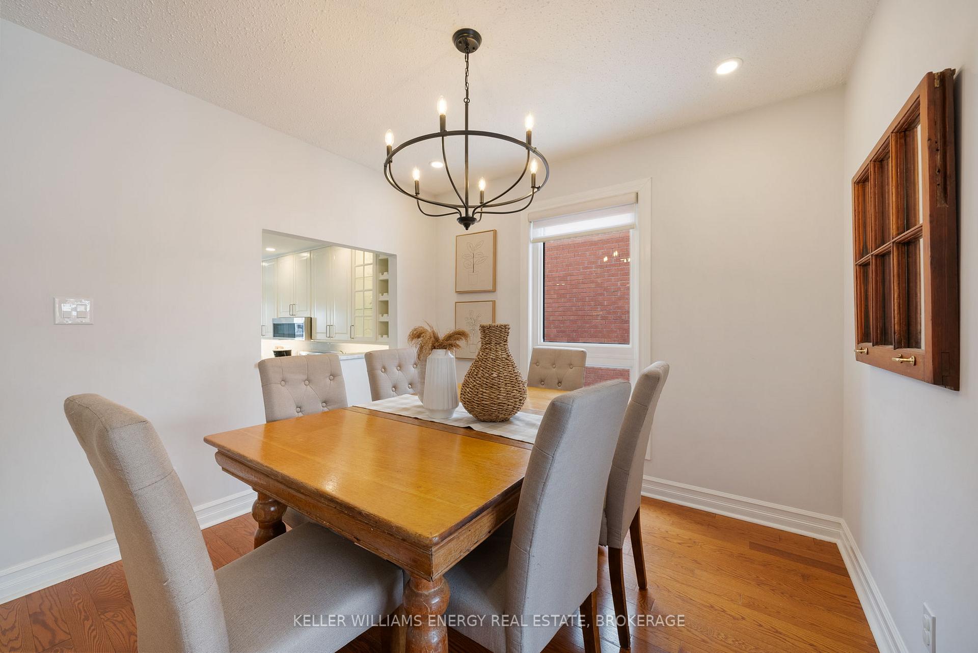 Photo 4 of 37 Limestone Crescent, Whitby, Pringle Creek — HOMEH