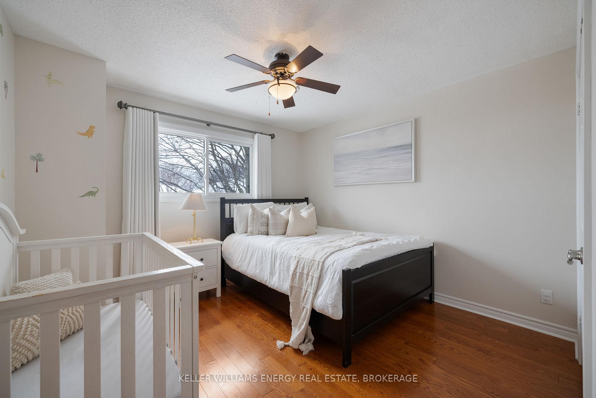 Photo 11 of 37 Limestone Crescent, Whitby, Pringle Creek — HOMEH