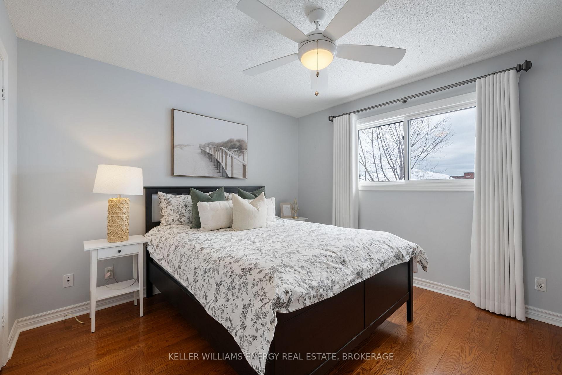 Photo 12 of 37 Limestone Crescent, Whitby, Pringle Creek — HOMEH