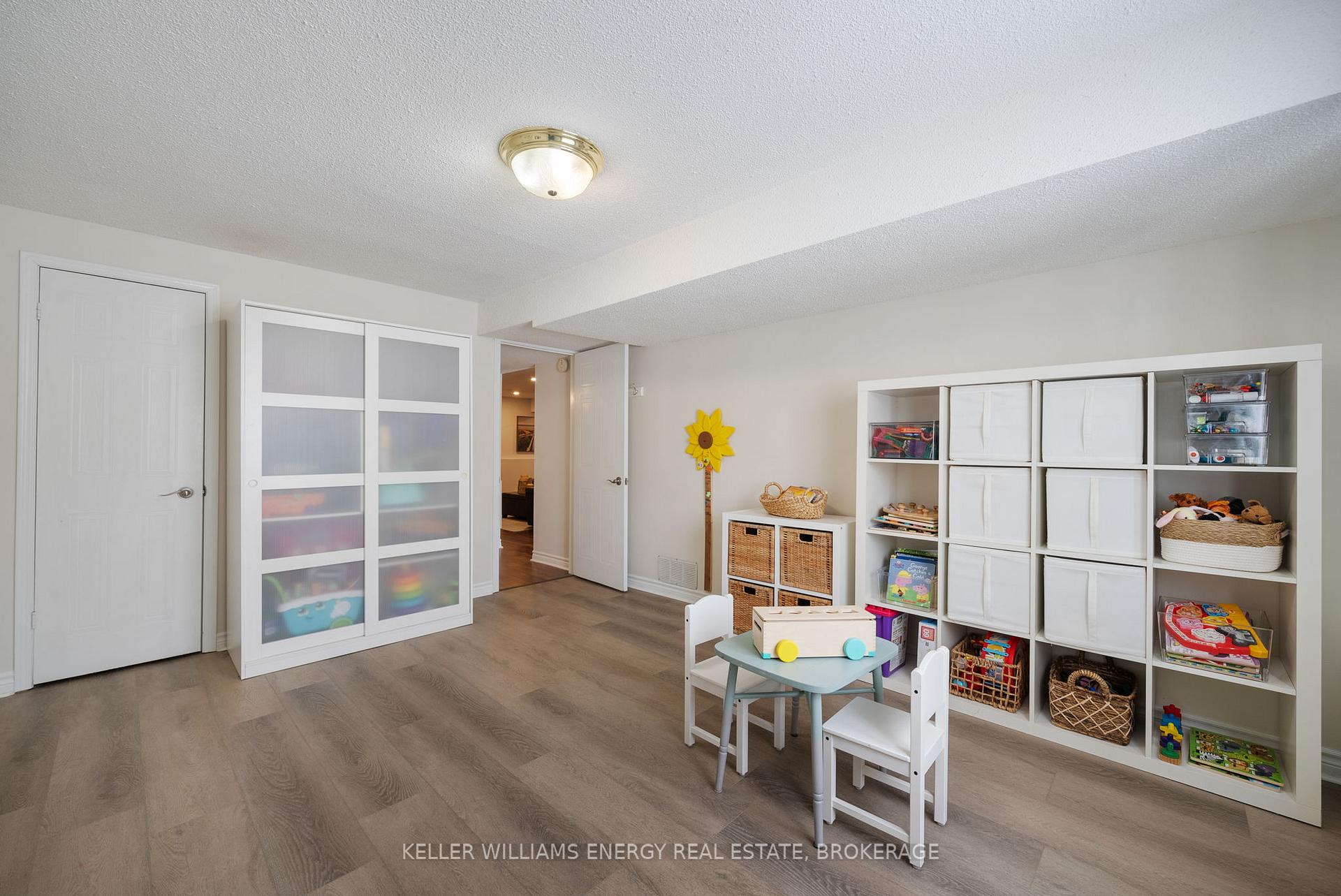 Photo 22 of 37 Limestone Crescent, Whitby, Pringle Creek — HOMEH