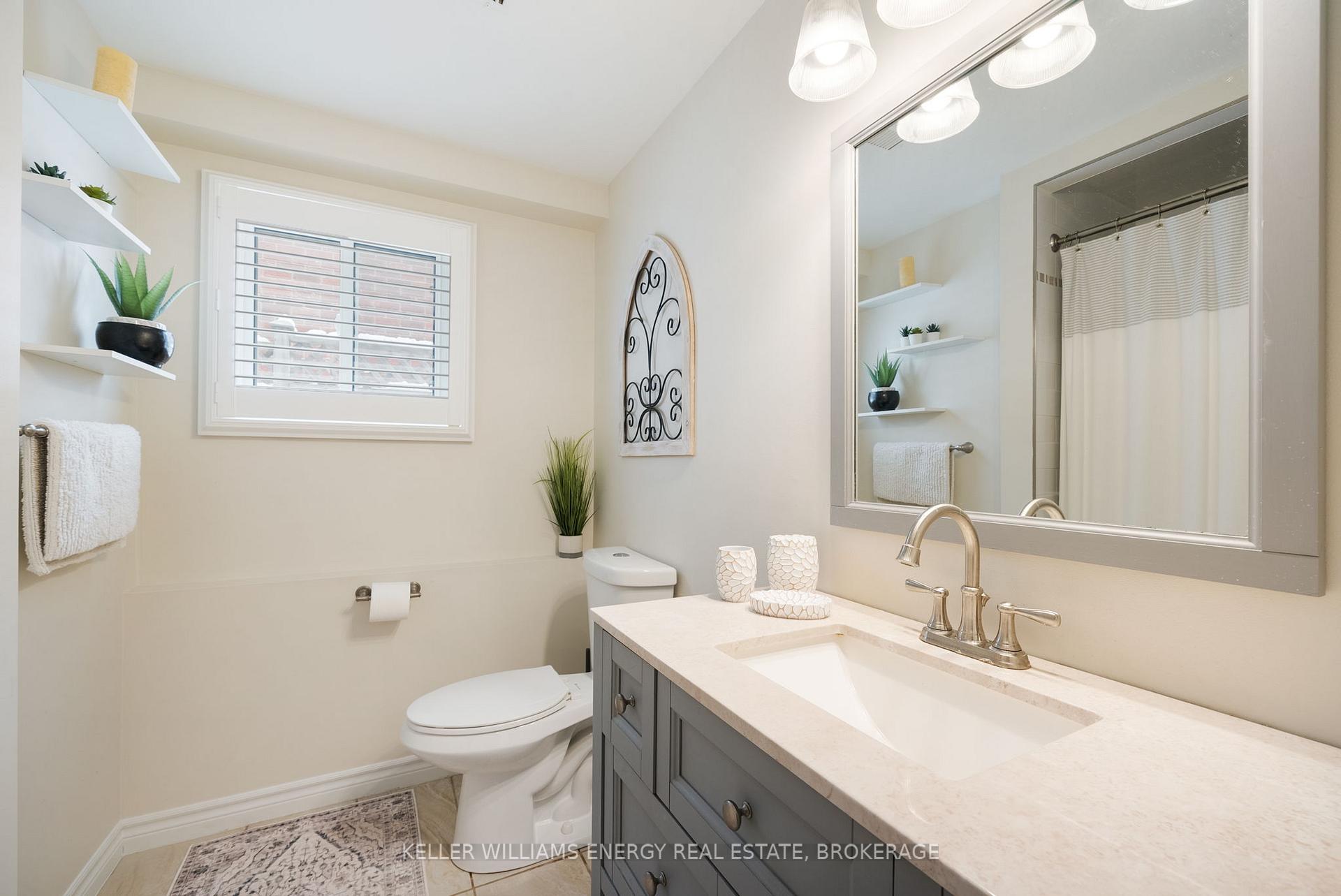 Photo 23 of 37 Limestone Crescent, Whitby, Pringle Creek — HOMEH
