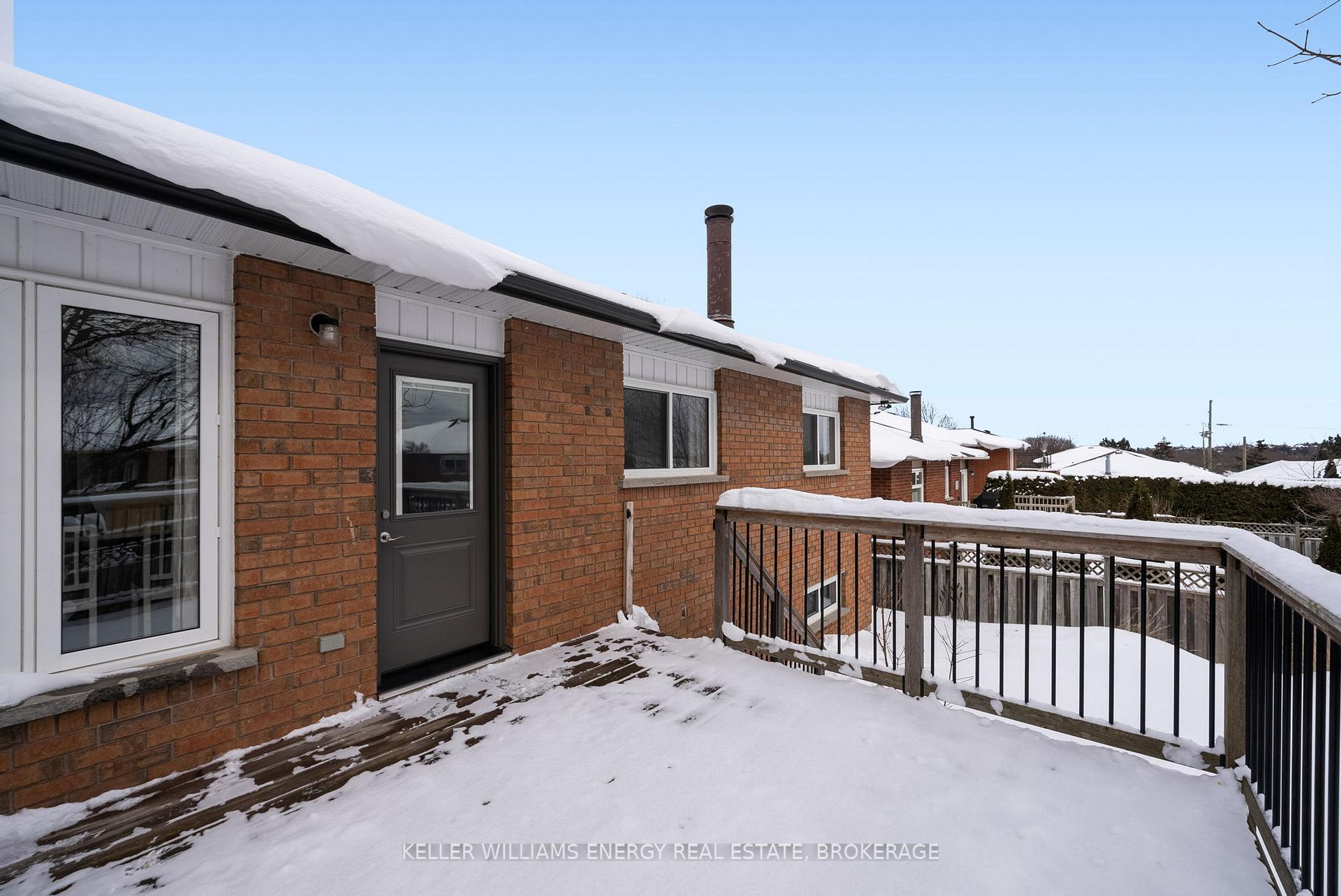 Photo 24 of 37 Limestone Crescent, Whitby, Pringle Creek — HOMEH