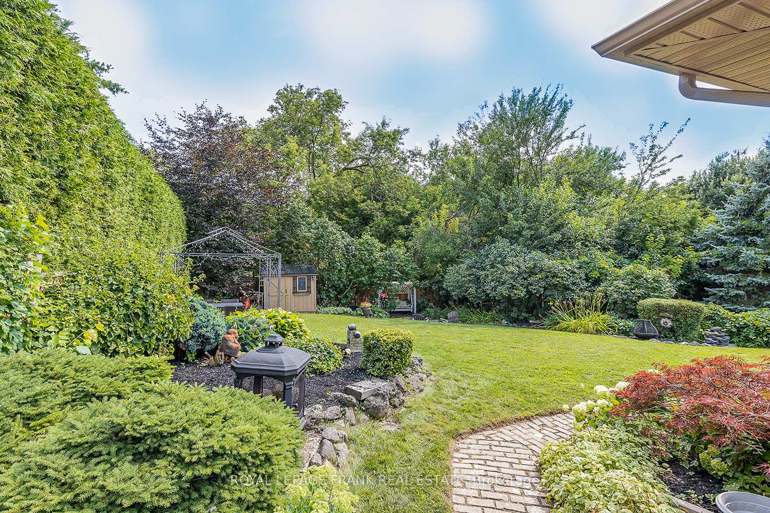 Photo 3 of 475 Rossland Road E, Oshawa, O'Neill — HOMEH