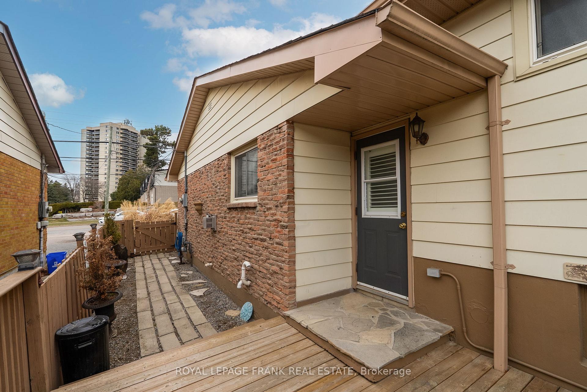Photo 27 of 475 Rossland Road E, Oshawa, O'Neill — HOMEH