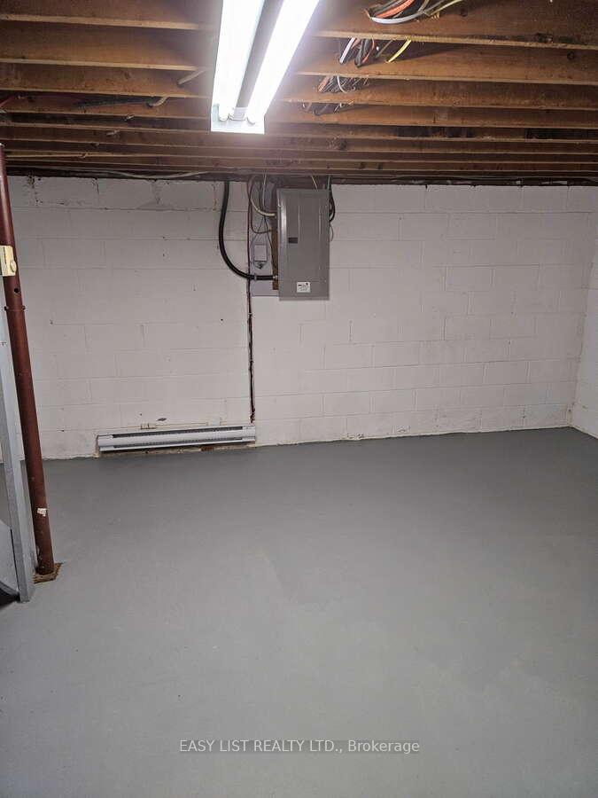 Photo 21 of 8 Gilbert Street, Belleville, Belleville Ward — HOMEH