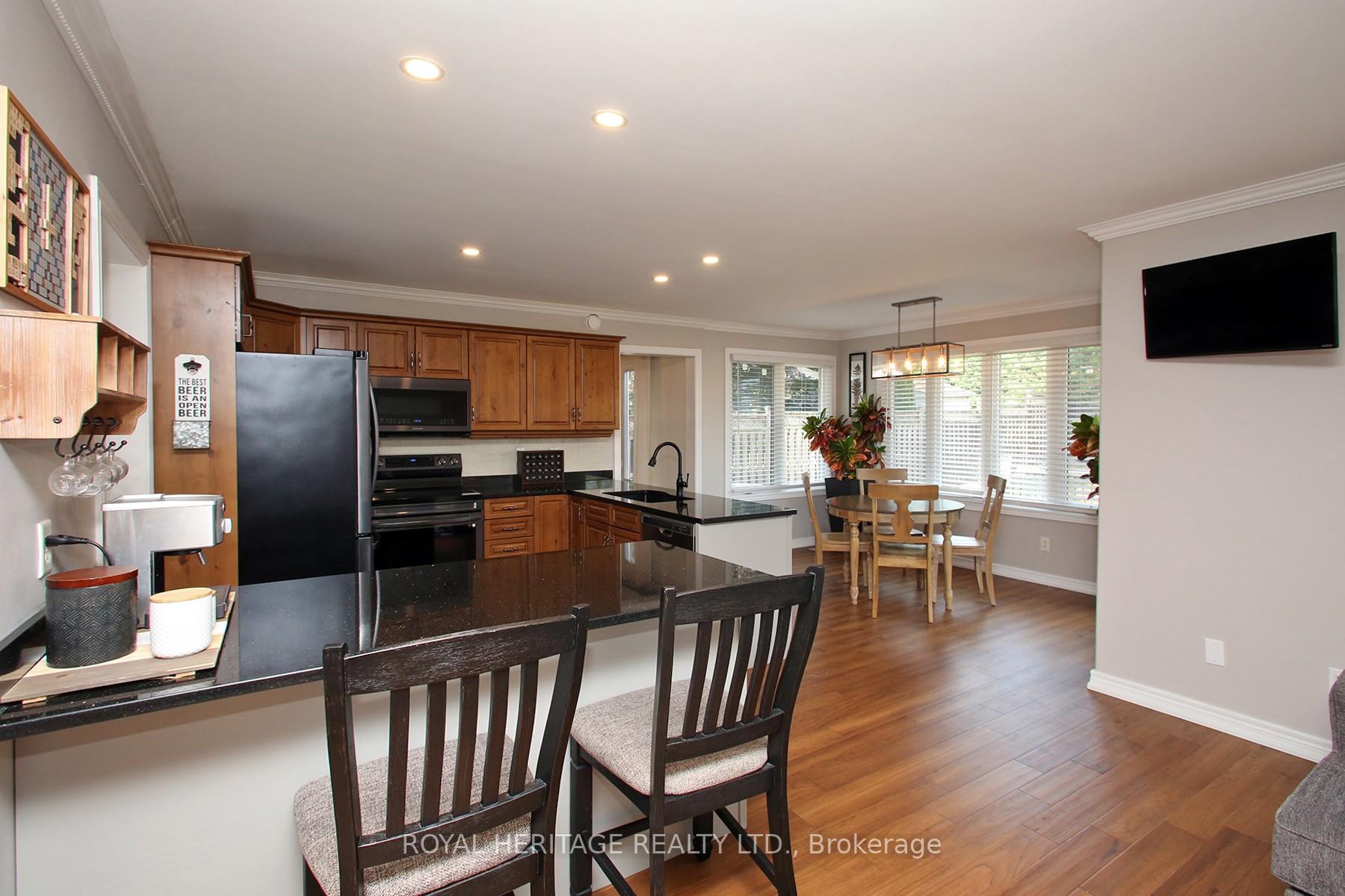 Photo 8 of 2557 Denure Drive, Peterborough, Monaghan Ward 2 — HOMEH
