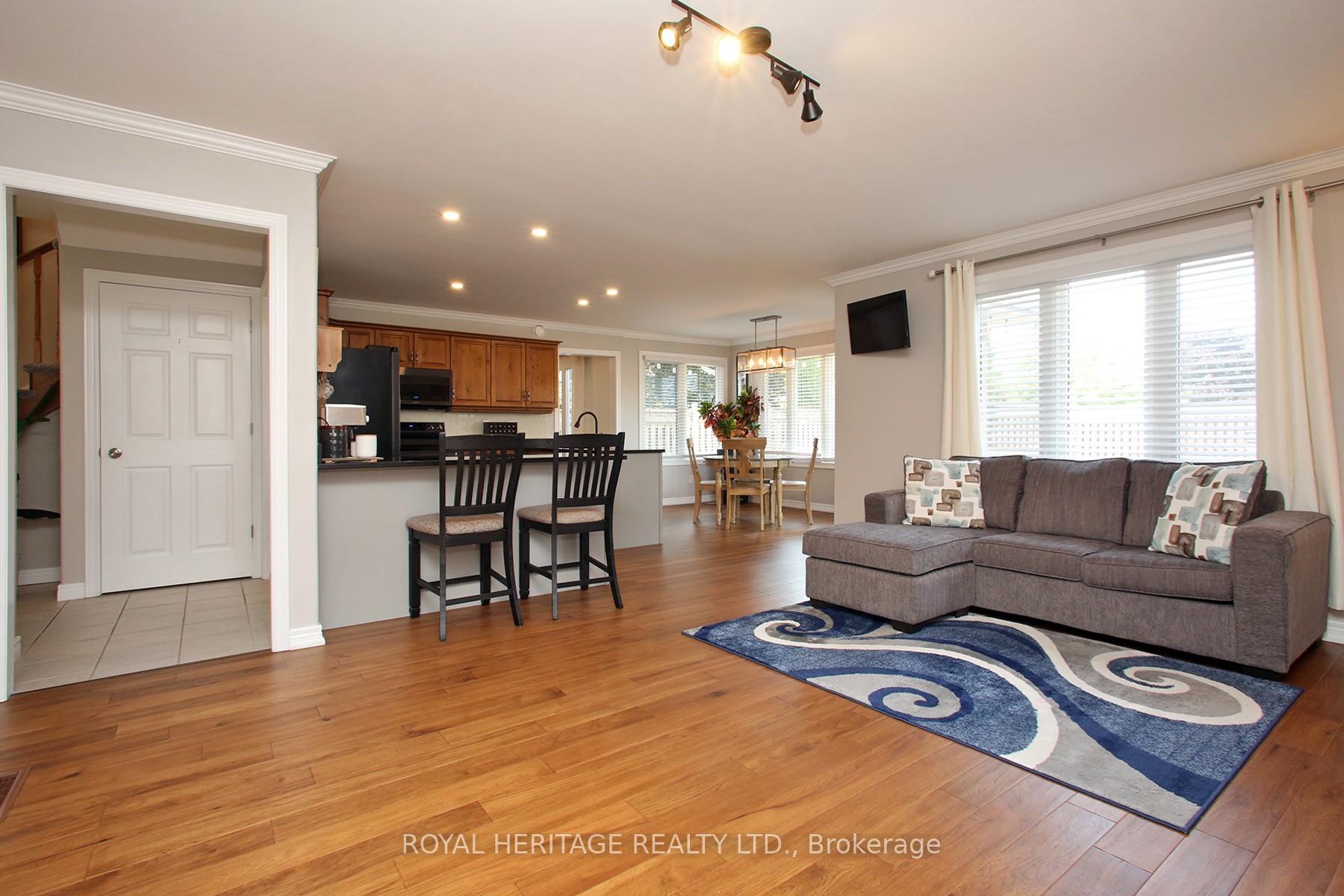 Photo 14 of 2557 Denure Drive, Peterborough, Monaghan Ward 2 — HOMEH