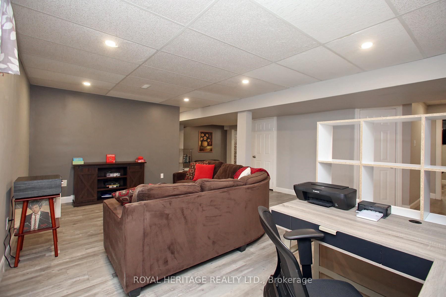 Photo 36 of 2557 Denure Drive, Peterborough, Monaghan Ward 2 — HOMEH