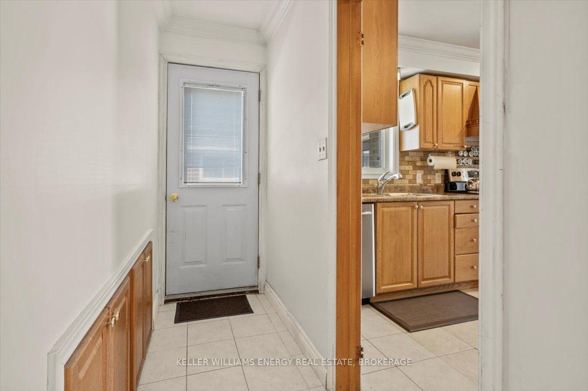 Photo 15 of 376 Adelaide Avenue E, Oshawa, O'Neill — HOMEH