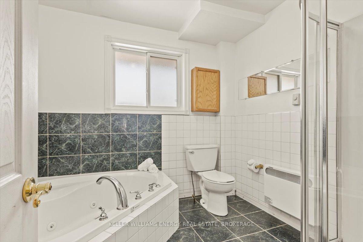 Photo 17 of 376 Adelaide Avenue E, Oshawa, O'Neill — HOMEH