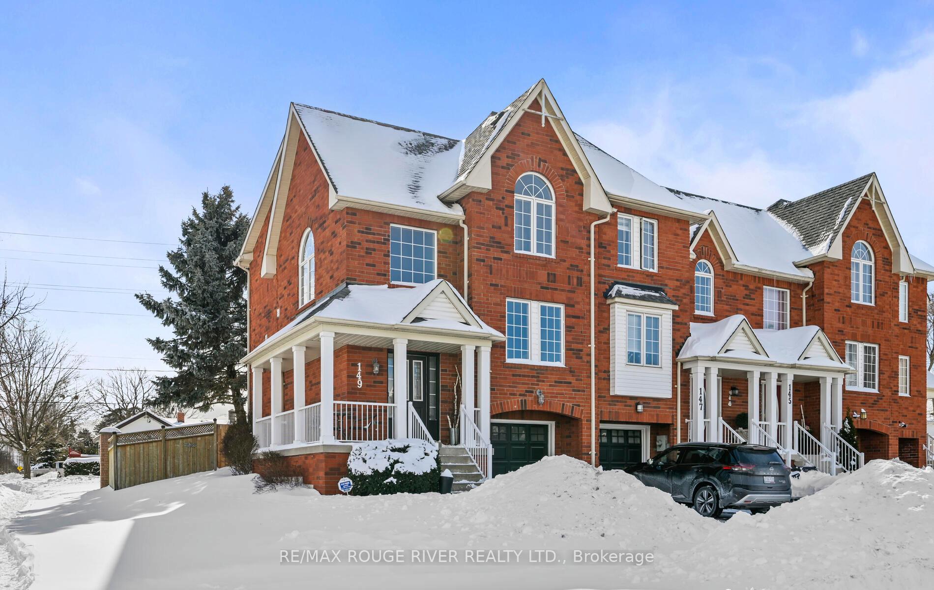 Photo 3 of 149 Stokely Crescent, Whitby, Downtown Whitby — HOMEH