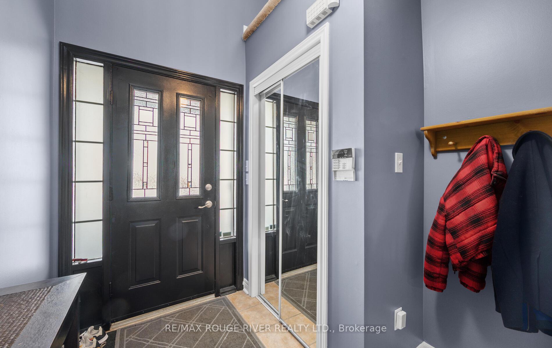 Photo 5 of 149 Stokely Crescent, Whitby, Downtown Whitby — HOMEH
