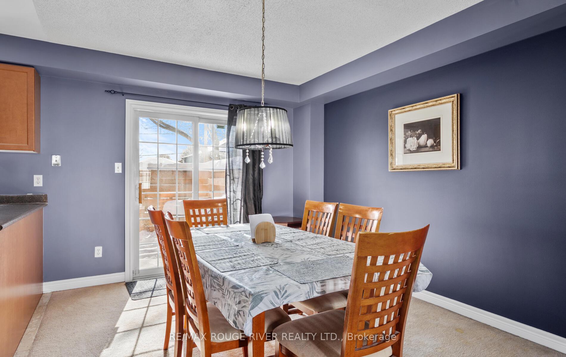 Photo 10 of 149 Stokely Crescent, Whitby, Downtown Whitby — HOMEH