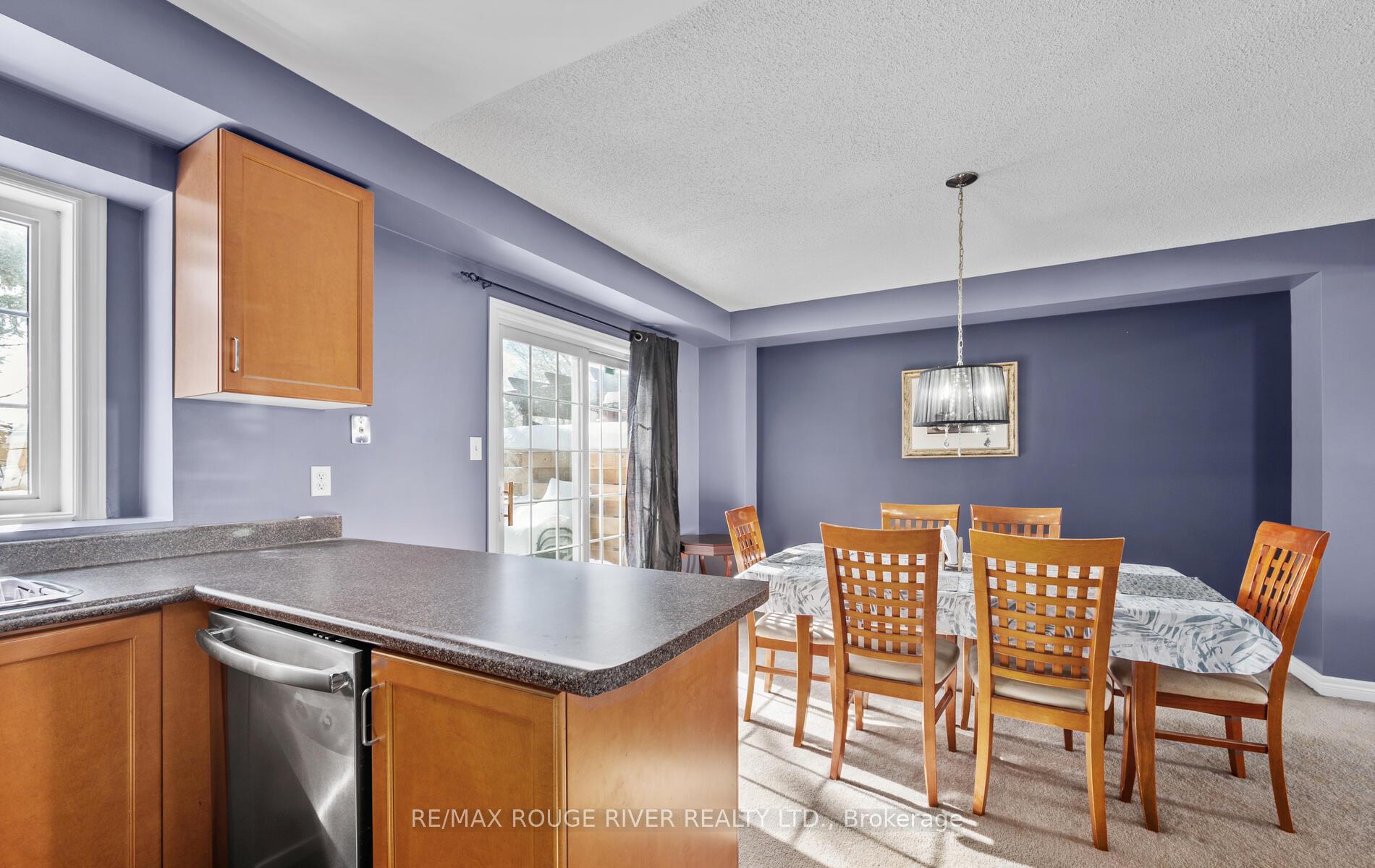 Photo 14 of 149 Stokely Crescent, Whitby, Downtown Whitby — HOMEH