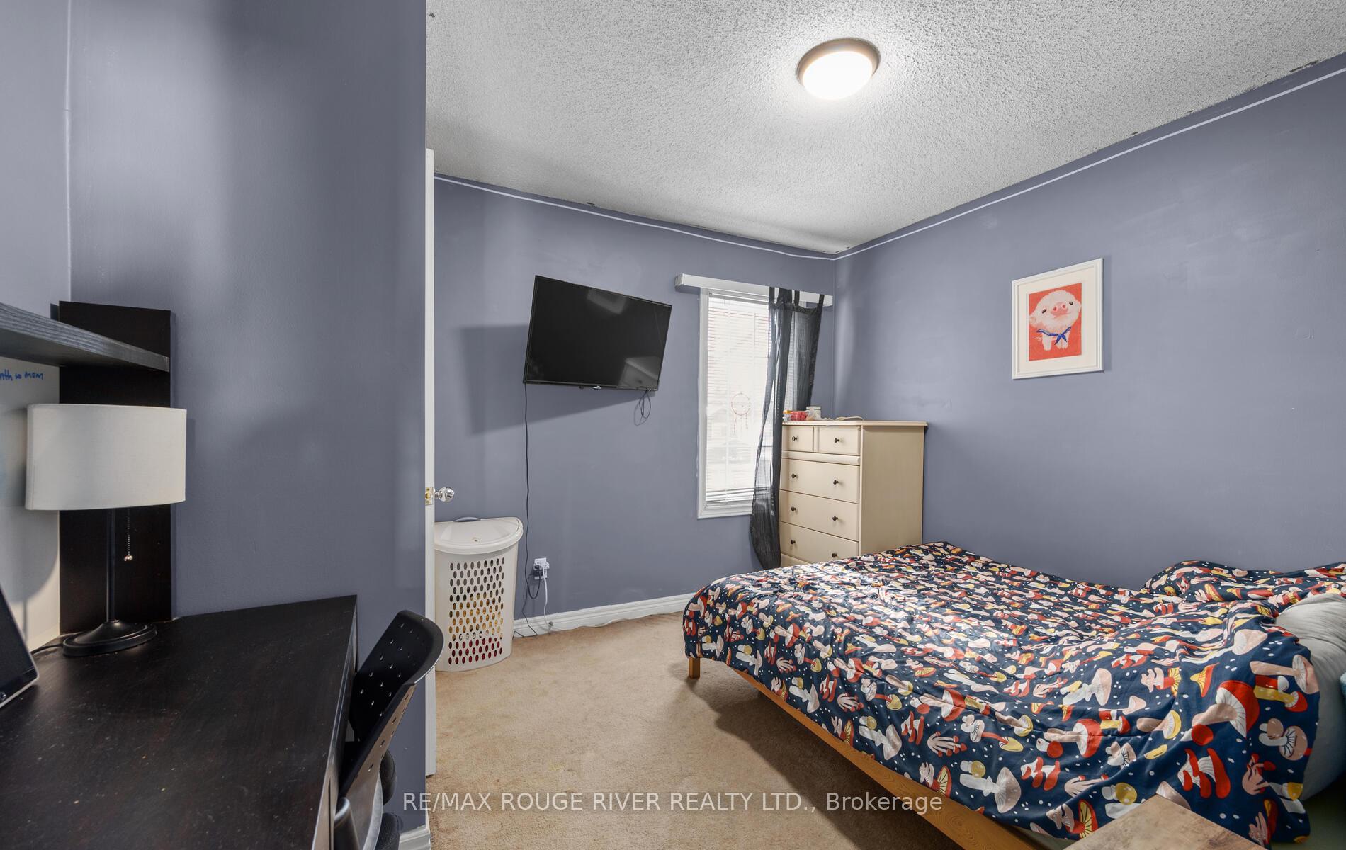 Photo 20 of 149 Stokely Crescent, Whitby, Downtown Whitby — HOMEH