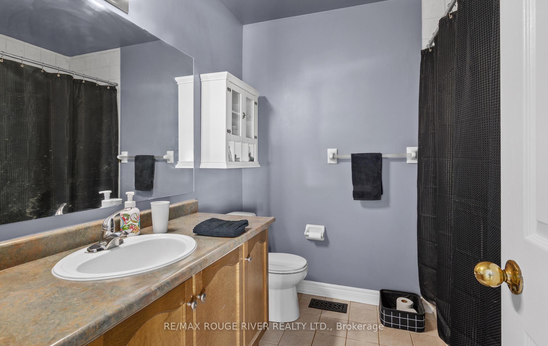 Photo 22 of 149 Stokely Crescent, Whitby, Downtown Whitby — HOMEH