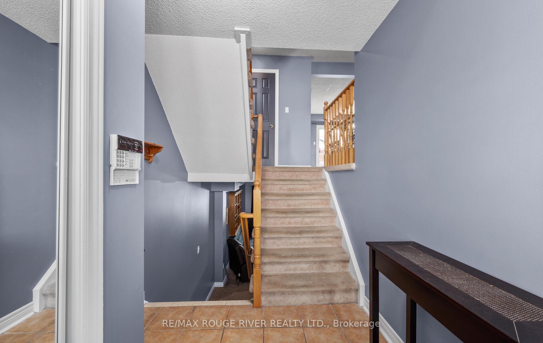 Photo 23 of 149 Stokely Crescent, Whitby, Downtown Whitby — HOMEH