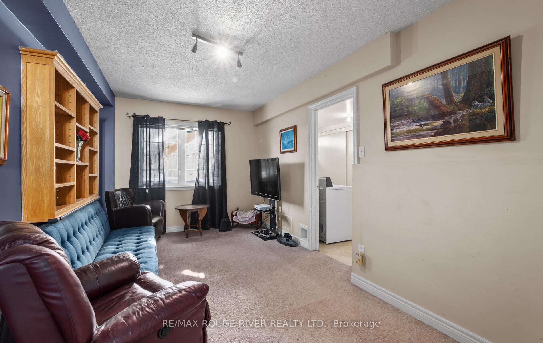 Photo 24 of 149 Stokely Crescent, Whitby, Downtown Whitby — HOMEH