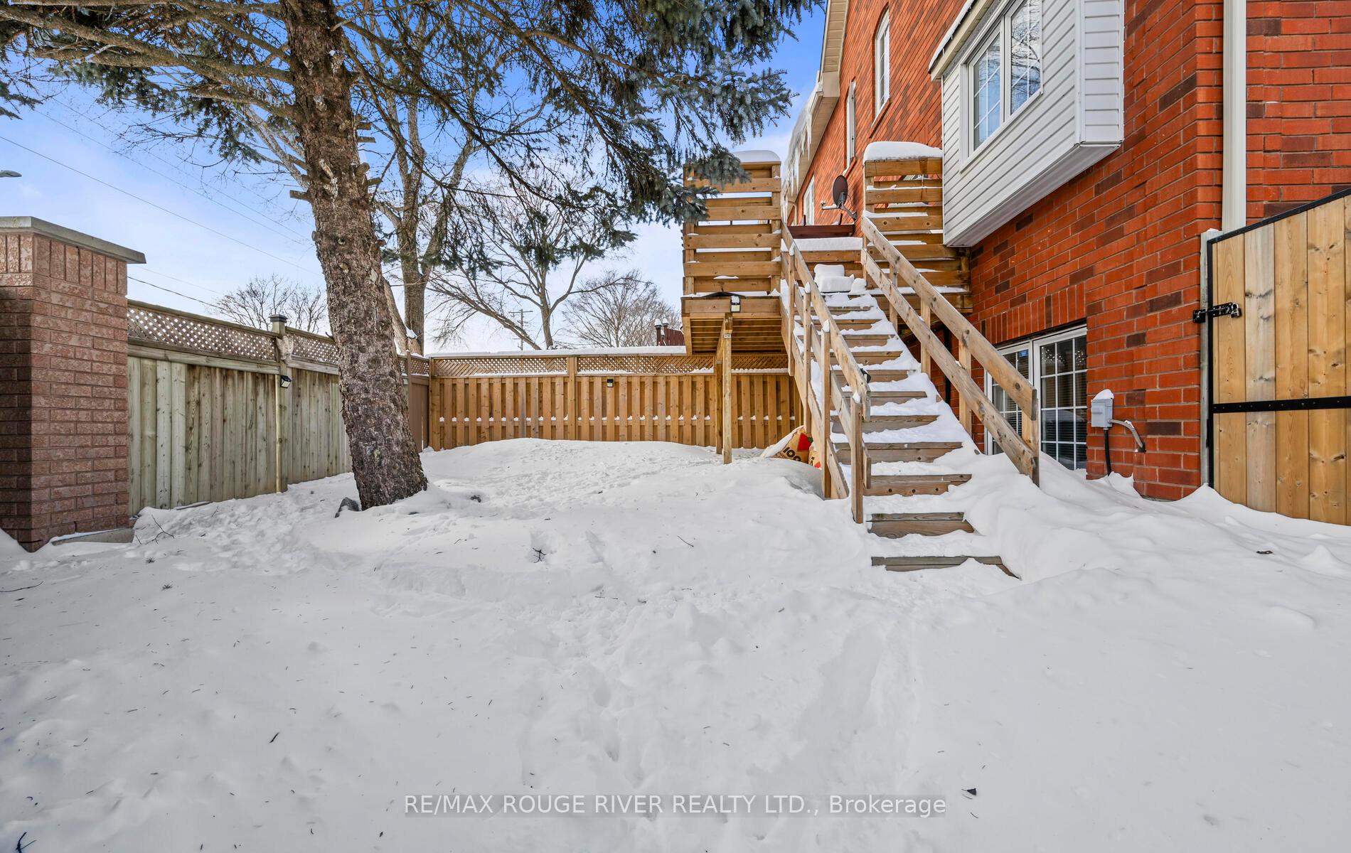 Photo 29 of 149 Stokely Crescent, Whitby, Downtown Whitby — HOMEH