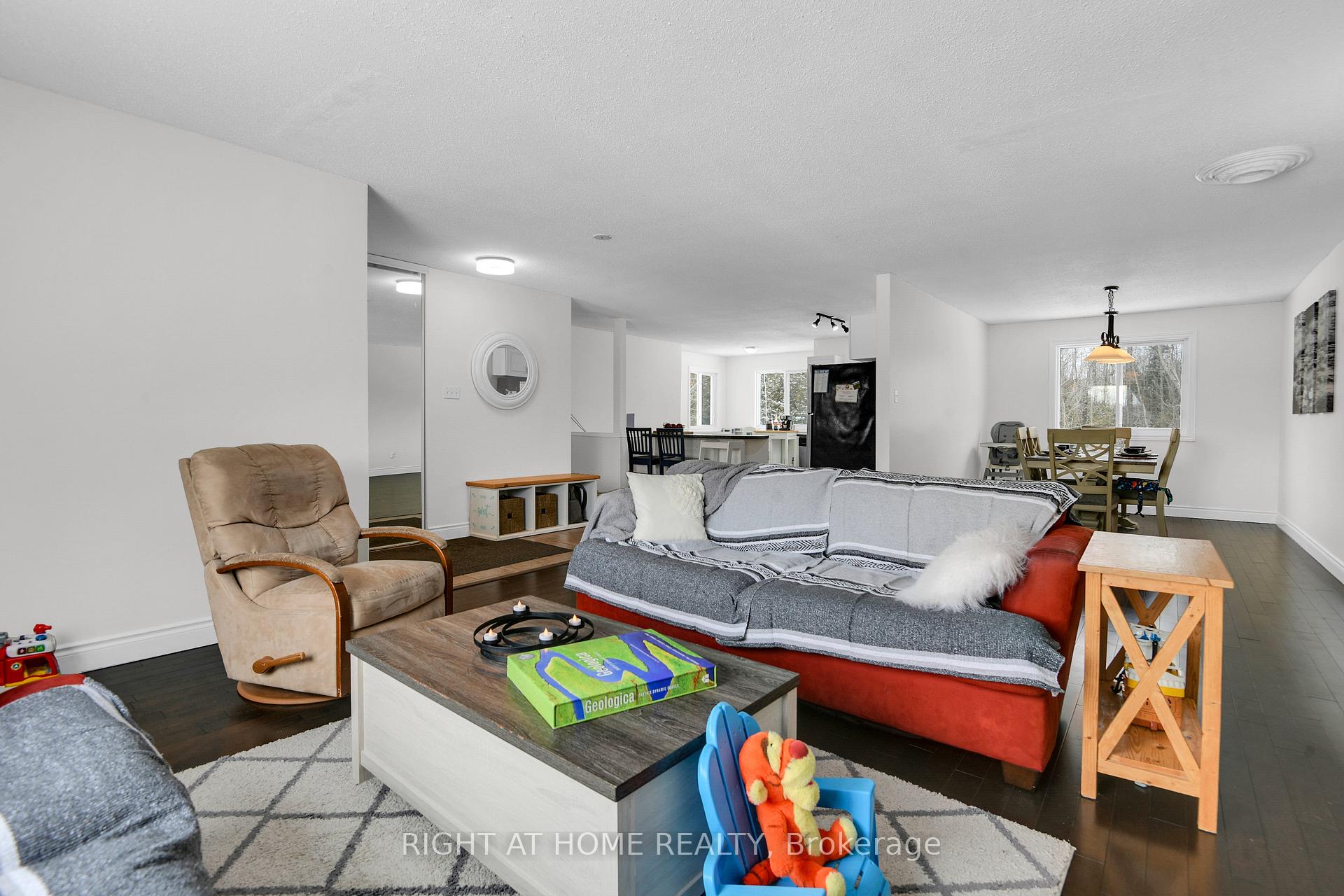 Photo 5 of 9676 Hall Road, Augusta, Augusta Twp — HOMEH