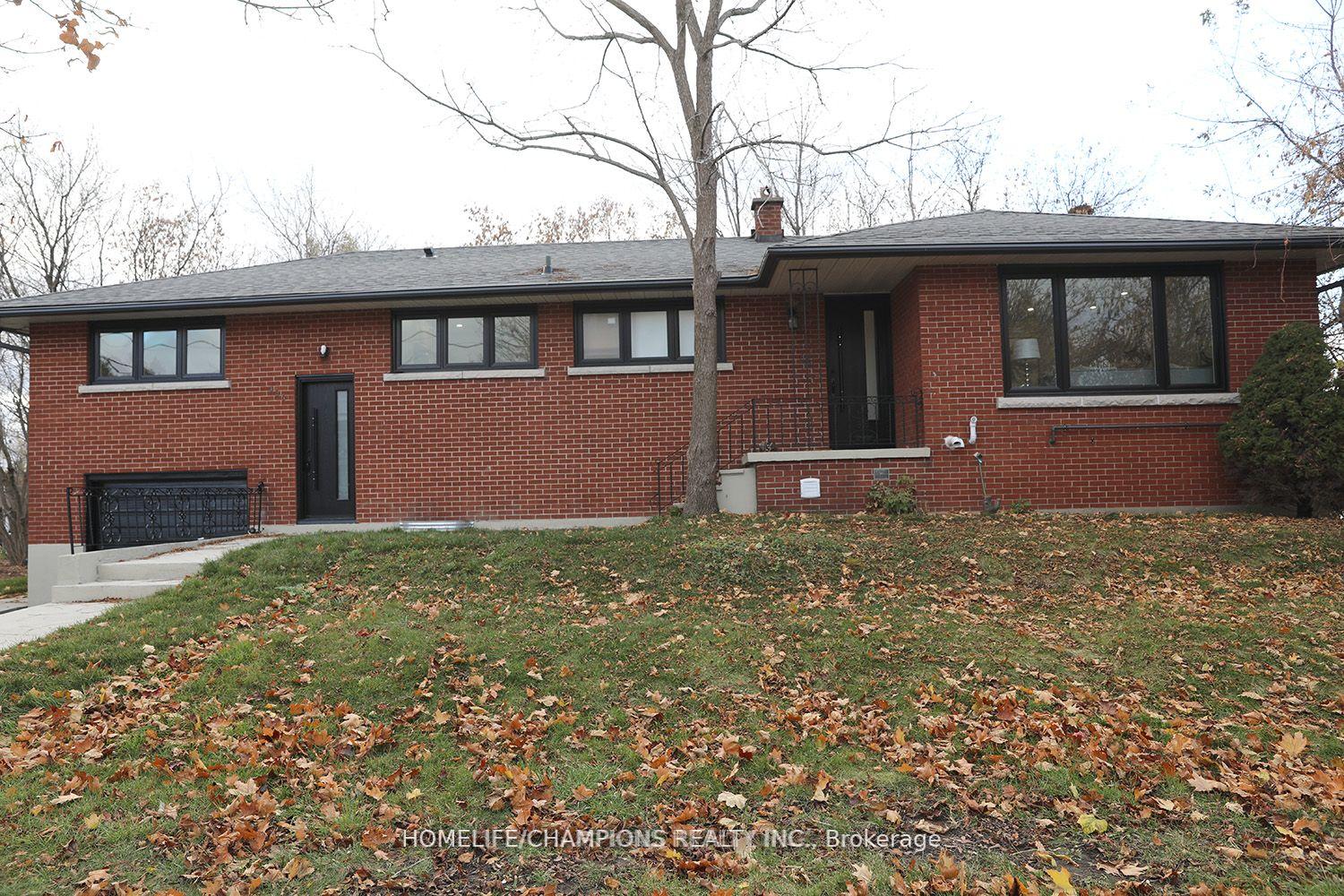 Photo 3 of 426 Cromwell Avenue, Oshawa, Vanier — HOMEH