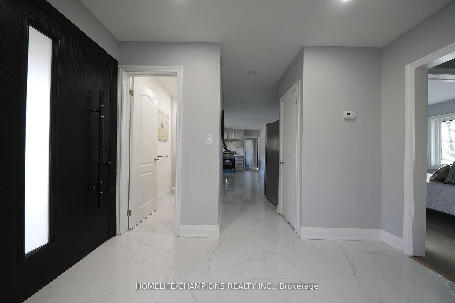 Photo 9 of 426 Cromwell Avenue, Oshawa, Vanier — HOMEH