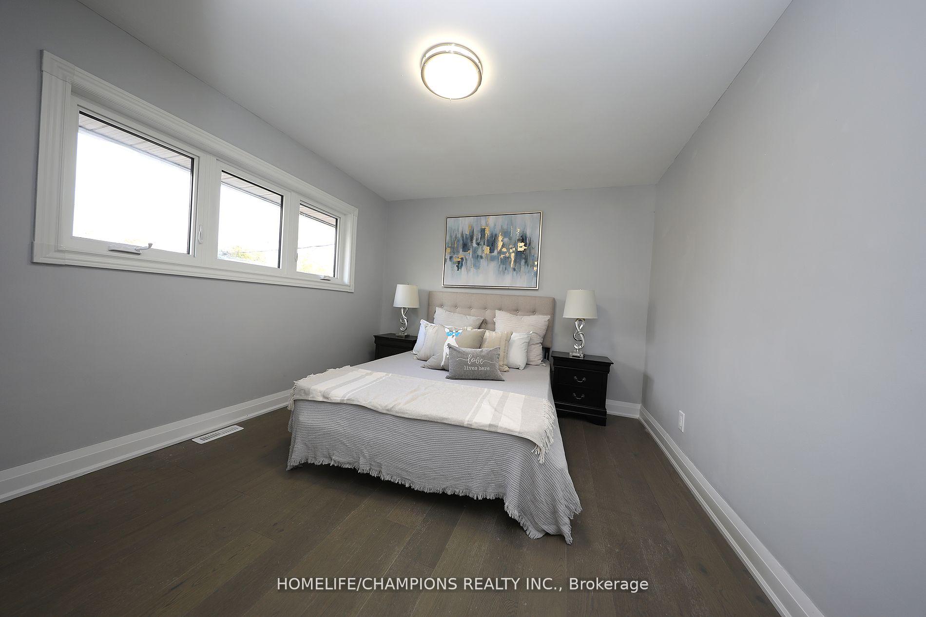 Photo 11 of 426 Cromwell Avenue, Oshawa, Vanier — HOMEH