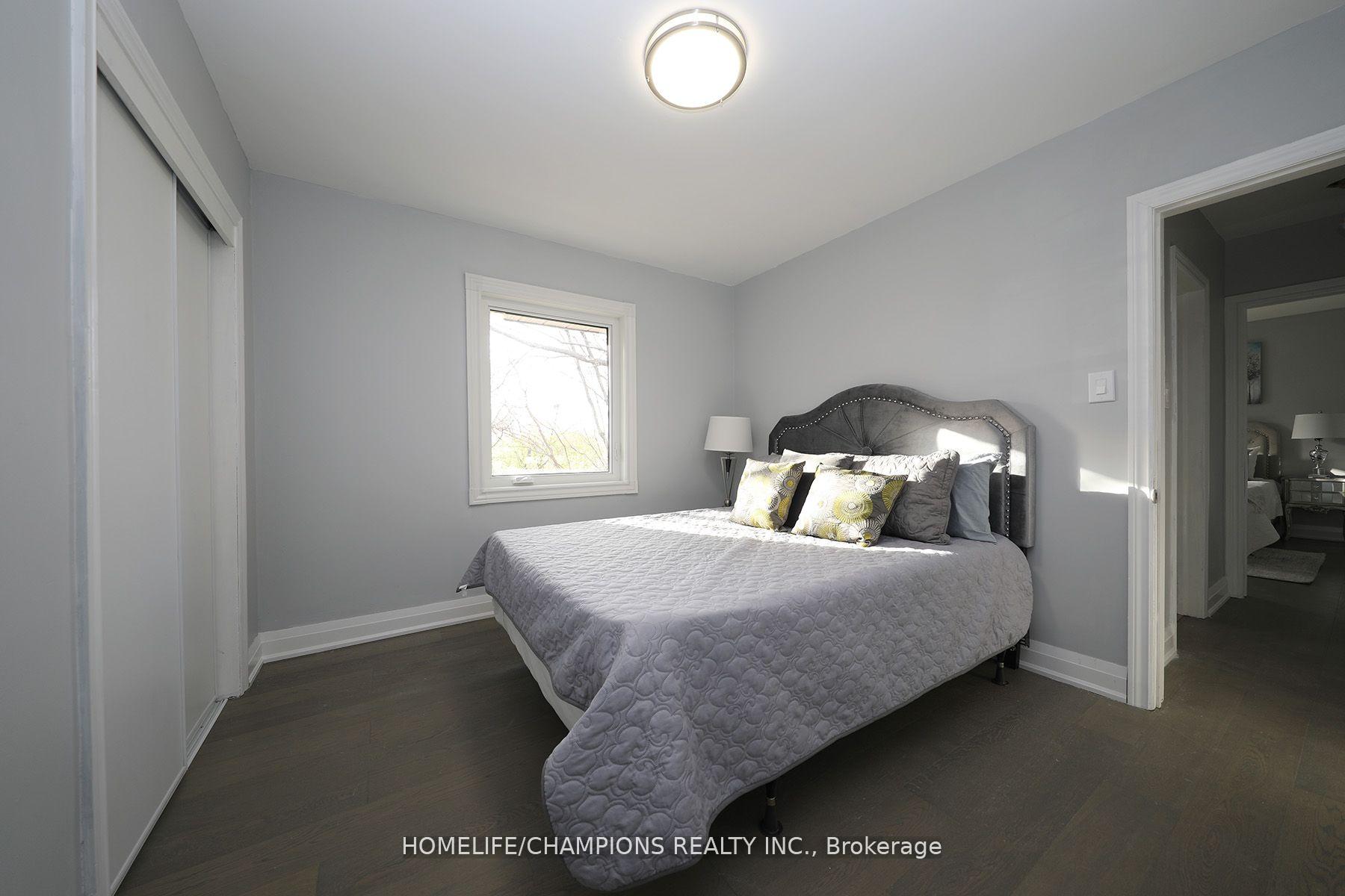 Photo 12 of 426 Cromwell Avenue, Oshawa, Vanier — HOMEH