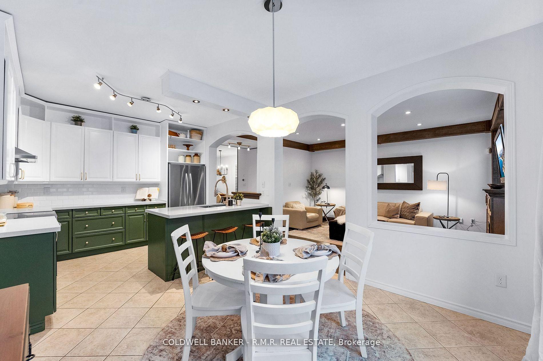 Photo 15 of 2423 Pilgrim Square, Oshawa, Windfields — HOMEH