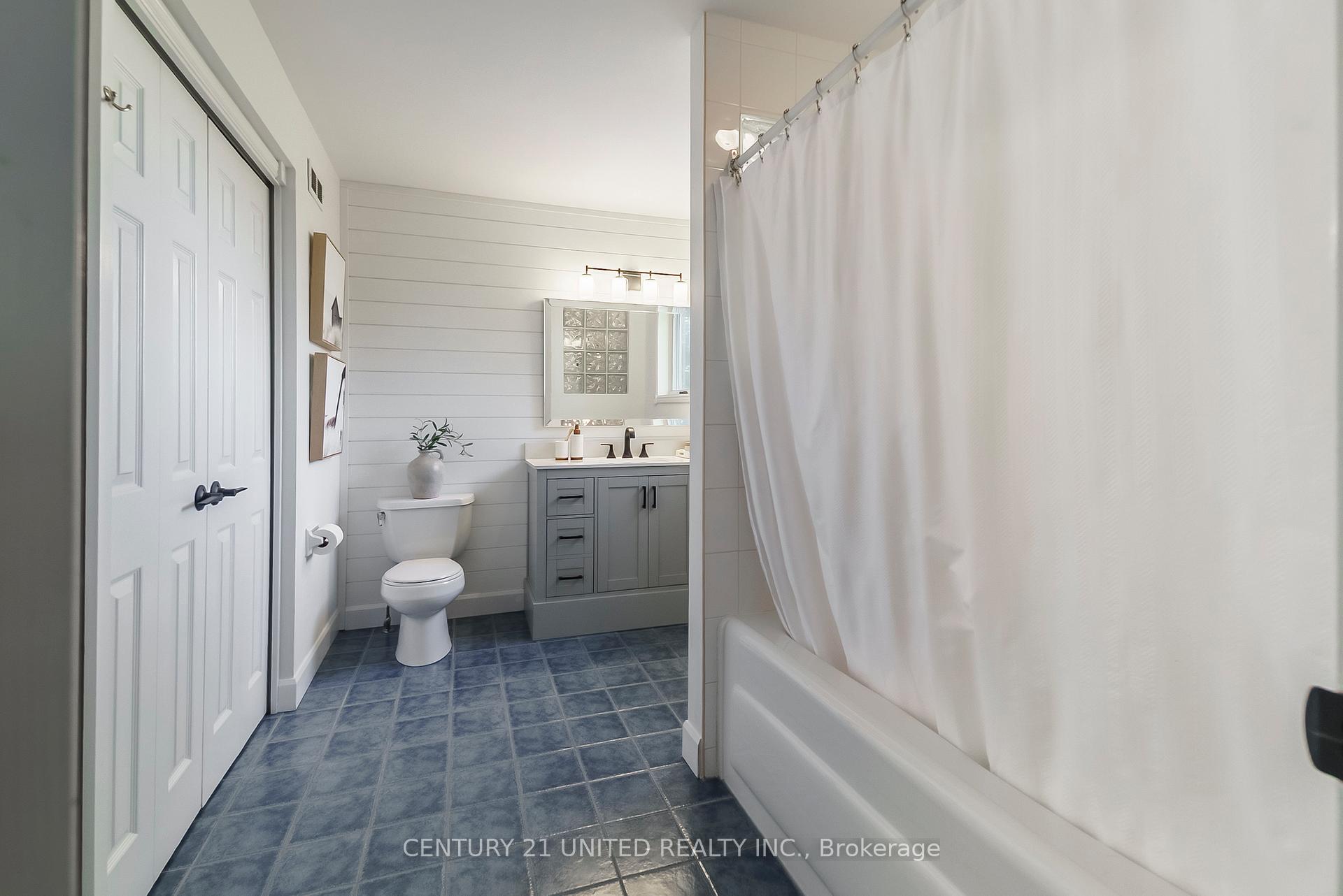 Photo 24 of 1542 Champlain Drive, Peterborough, Northcrest Ward 5 — HOMEH