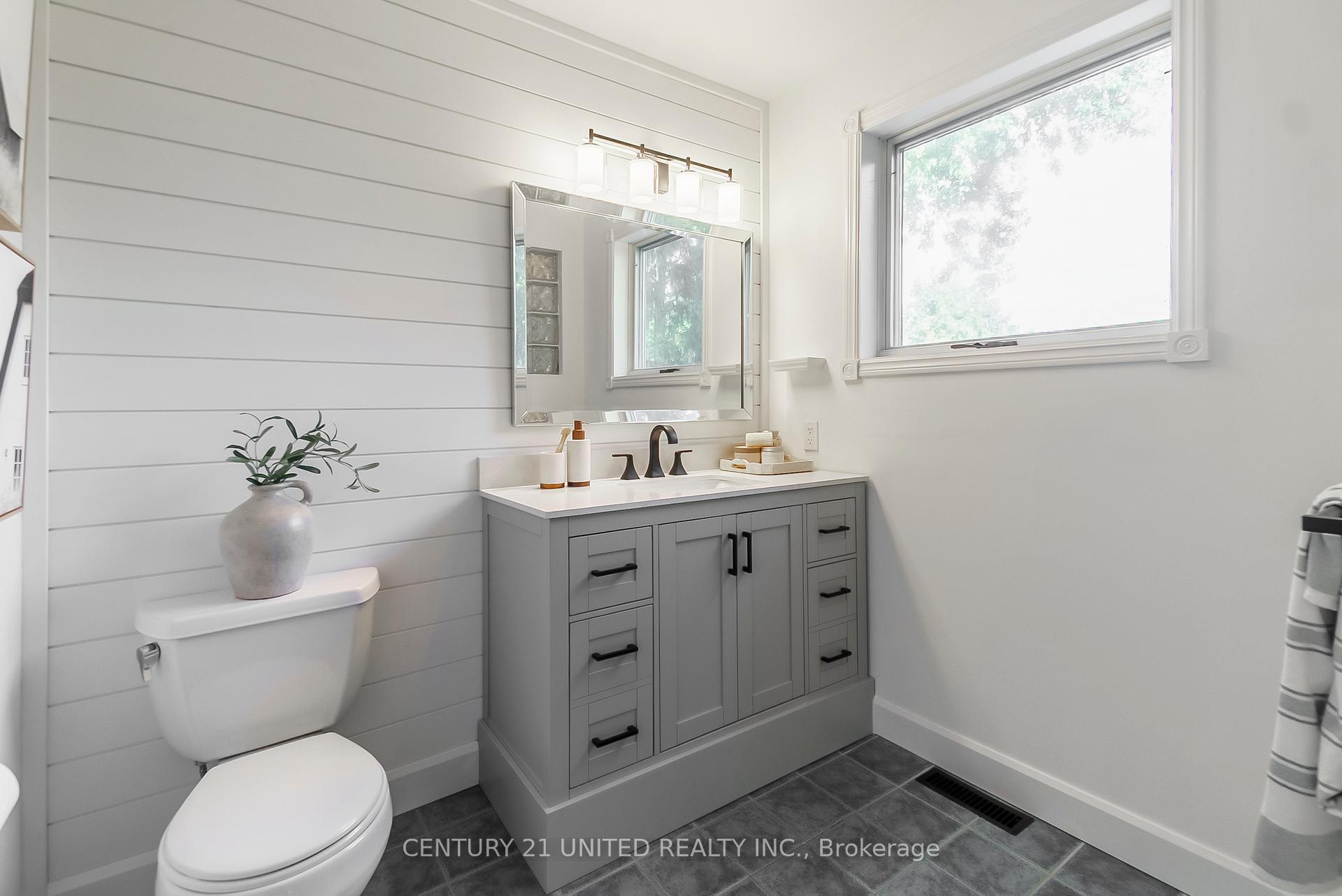 Photo 25 of 1542 Champlain Drive, Peterborough, Northcrest Ward 5 — HOMEH