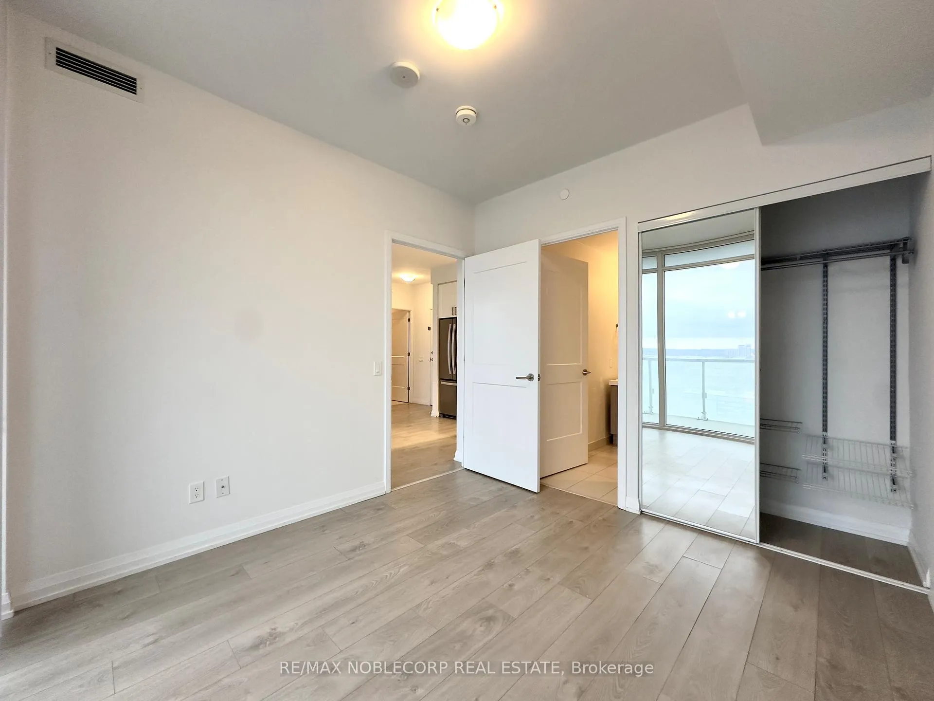 Photo 15 of Unit 2014, 7895 Jane Street, Vaughan, Concord — HOMEH
