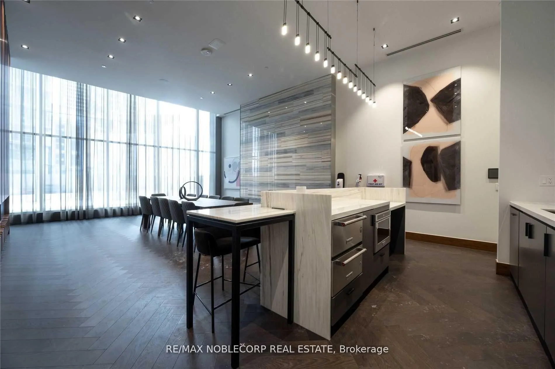 Photo 31 of Unit 2014, 7895 Jane Street, Vaughan, Concord — HOMEH