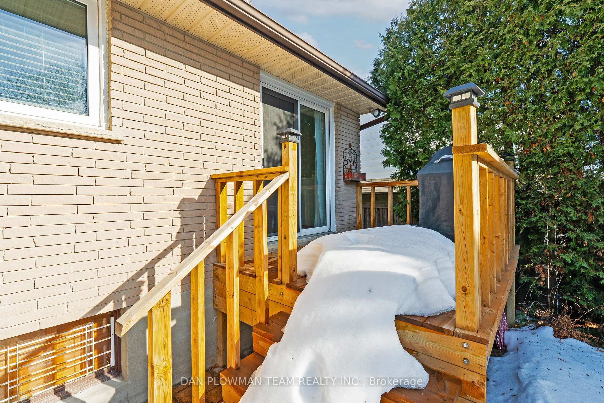 Photo 32 of 880 Carnaby Crescent, Oshawa, Centennial — HOMEH
