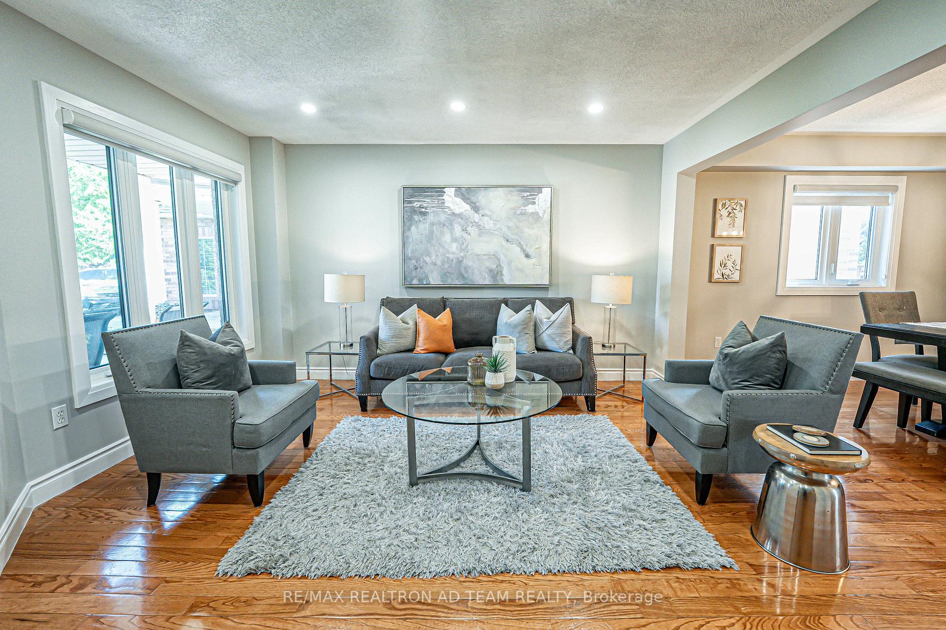 Photo 5 of 100 Hibbard Drive, Ajax, Central — HOMEH