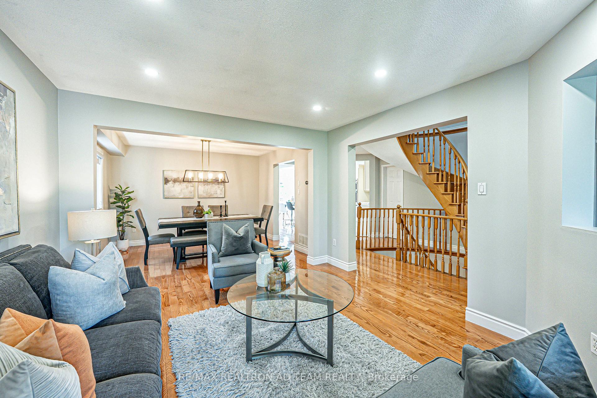Photo 6 of 100 Hibbard Drive, Ajax, Central — HOMEH